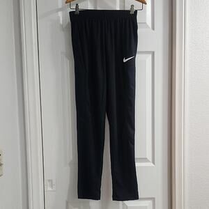 ❤️NWT❤️Nike Kids Black Joggers with White Logo